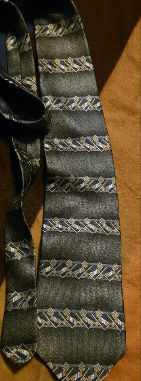 4/$67 Deal! Van Heusen Vintage Silk Tie